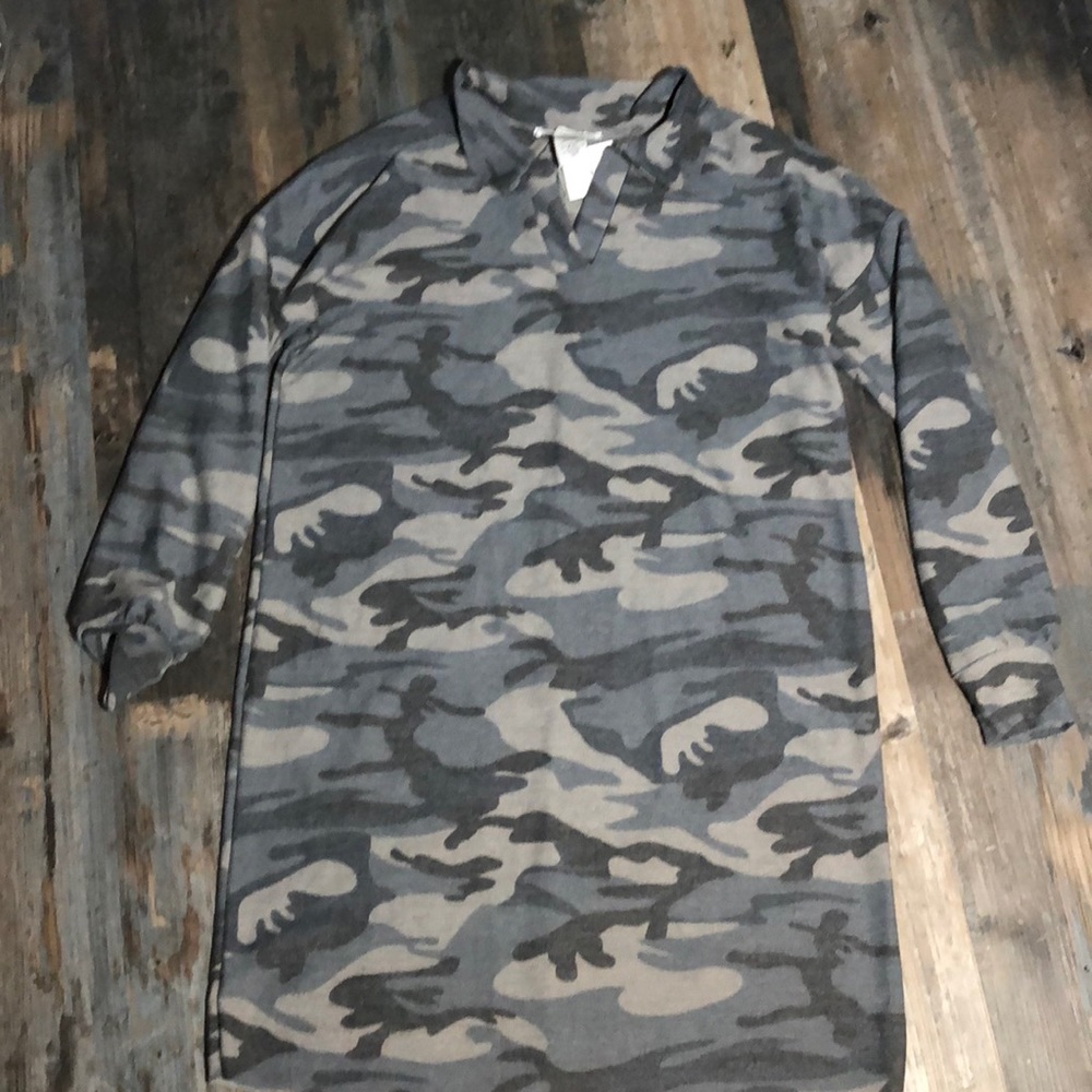 NWT Caution to the Wind camo dress